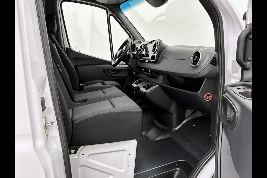 Mercedes-Benz eSprinter 314/414 L3H2 Pro 113kWh 450km actieradius DC laden 115KW Stoelverwarming Camera Betimmering