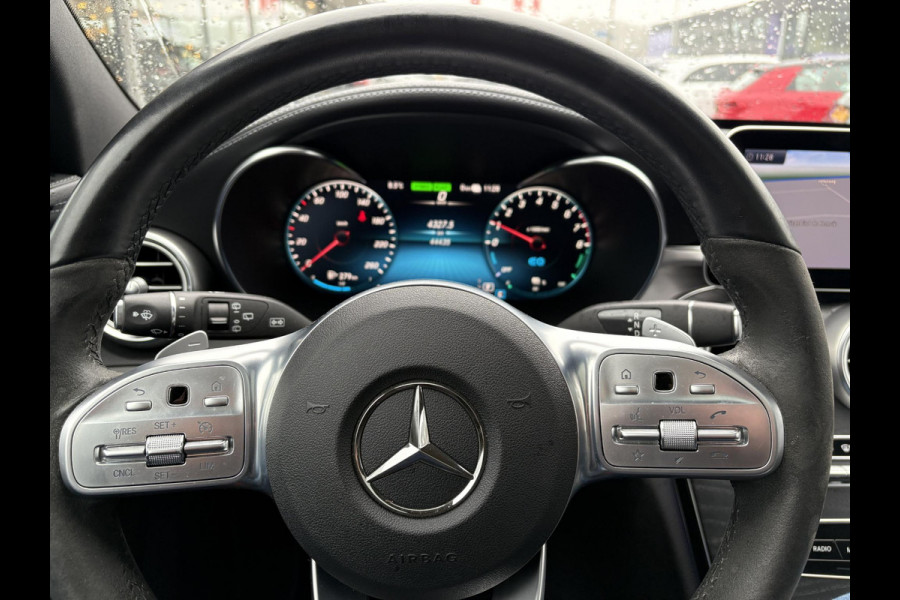 Mercedes-Benz C-Klasse Estate 300e T AMG Line | Plug-in Hybride | PHEV | Panoramadak |  Stoelverwarming | Achteruitrijcamera | Eektrisch vestelbare stoelen | Dealer onderhouden