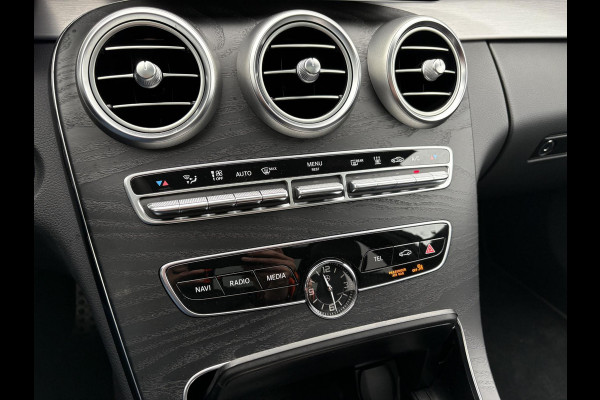 Mercedes-Benz C-Klasse Estate 300e T AMG Line | Plug-in Hybride | PHEV | Panoramadak |  Stoelverwarming | Achteruitrijcamera | Eektrisch vestelbare stoelen | Dealer onderhouden