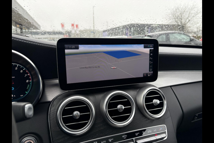 Mercedes-Benz C-Klasse Estate 300e T AMG Line | Plug-in Hybride | PHEV | Panoramadak |  Stoelverwarming | Achteruitrijcamera | Eektrisch vestelbare stoelen | Dealer onderhouden
