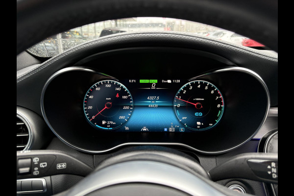 Mercedes-Benz C-Klasse Estate 300e T AMG Line | Plug-in Hybride | PHEV | Panoramadak |  Stoelverwarming | Achteruitrijcamera | Eektrisch vestelbare stoelen | Dealer onderhouden