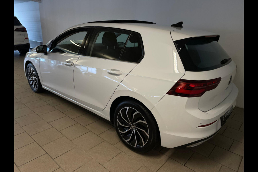 Volkswagen Golf 1.5 TSI ACT Style 150PK AIRCO CLIMA NAVI CRUISE PANO VIRT COCKPIT IQ LIGHT LED VELGEN NIEUWSTAAT