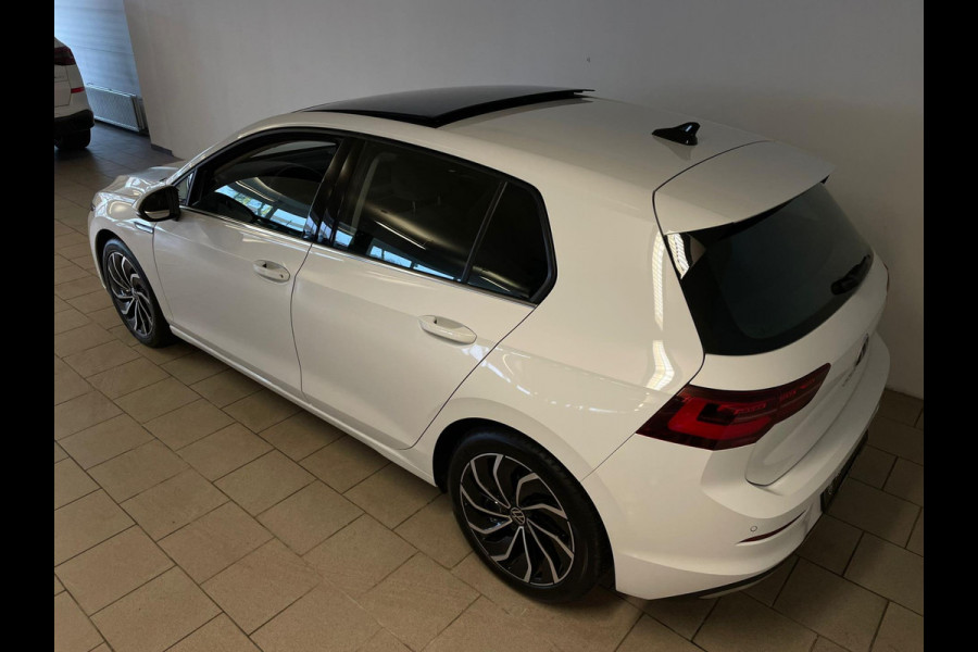 Volkswagen Golf 1.5 TSI ACT Style 150PK AIRCO CLIMA NAVI CRUISE PANO VIRT COCKPIT IQ LIGHT LED VELGEN NIEUWSTAAT