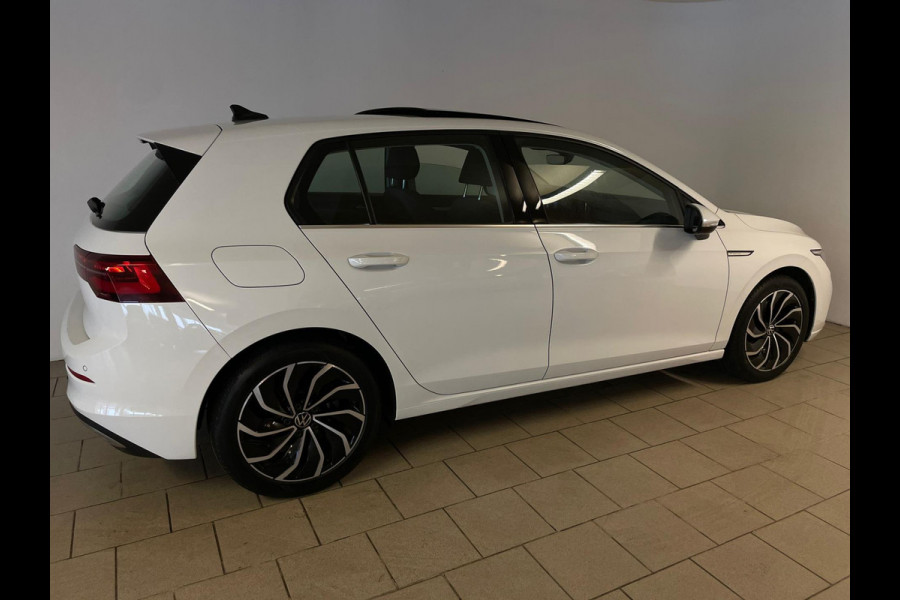 Volkswagen Golf 1.5 TSI ACT Style 150PK AIRCO CLIMA NAVI CRUISE PANO VIRT COCKPIT IQ LIGHT LED VELGEN NIEUWSTAAT