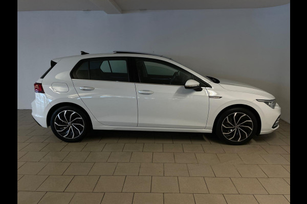 Volkswagen Golf 1.5 TSI ACT Style 150PK AIRCO CLIMA NAVI CRUISE PANO VIRT COCKPIT IQ LIGHT LED VELGEN NIEUWSTAAT