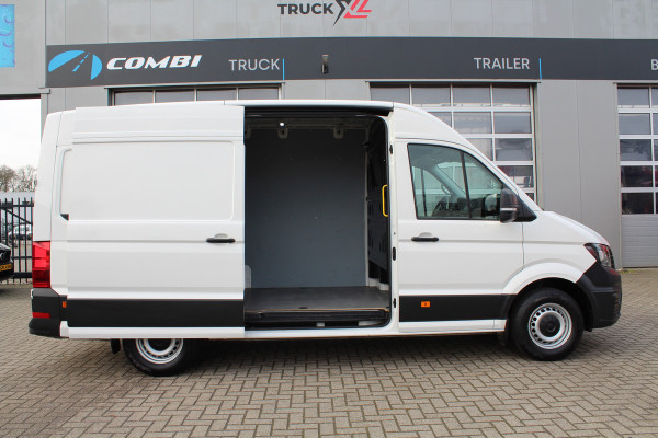Volkswagen Crafter 35t 2.0 TDI L3H3 > Leer/Navi/Trekhaak/parkeersensoren...