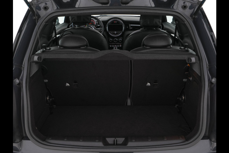 MINI Mini 2.0 Cooper S Chili JCW-Sport-Pack Aut. *PANO | LEATHER | HEAD-UP | HARMAN/KARDON | FULL-LED | JCW-EXHAUST | DAB+ | KEYLESS | NAVI-FULLMAP | CAMERA | CRUISE | AMBIENTLIGHT | SHIFTPADDLES | SPORTSEATS | UNION-JACK | 19"ALU*