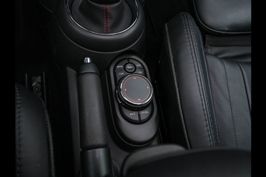 MINI Mini 2.0 Cooper S Chili JCW-Sport-Pack Aut. *PANO | LEATHER | HEAD-UP | HARMAN/KARDON | FULL-LED | JCW-EXHAUST | DAB+ | KEYLESS | NAVI-FULLMAP | CAMERA | CRUISE | AMBIENTLIGHT | SHIFTPADDLES | SPORTSEATS | UNION-JACK | 19"ALU*