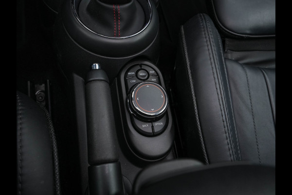MINI Mini 2.0 Cooper S Chili JCW-Sport-Pack Aut. *PANO | LEATHER | HEAD-UP | HARMAN/KARDON | FULL-LED | JCW-EXHAUST | DAB+ | KEYLESS | NAVI-FULLMAP | CAMERA | CRUISE | AMBIENTLIGHT | SHIFTPADDLES | SPORTSEATS | UNION-JACK | 19"ALU*