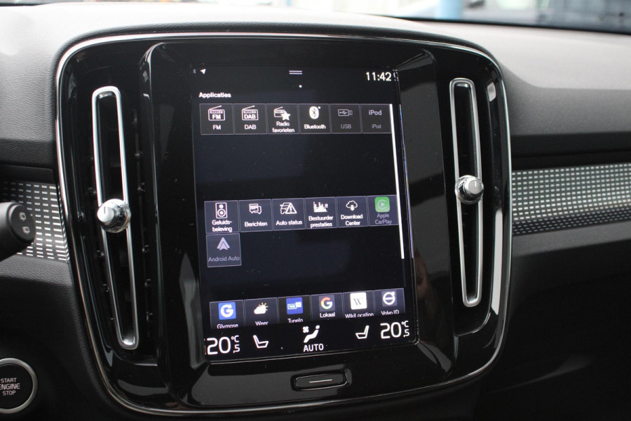 Volvo XC40 1.5 T5 Recharge R-Design | Harman/Kardon | Adaptive Cruise Control | Stoelverwarming | Panorama Dak | Camera | Navigatie | Lederen Bekleding | Electrische Klep |