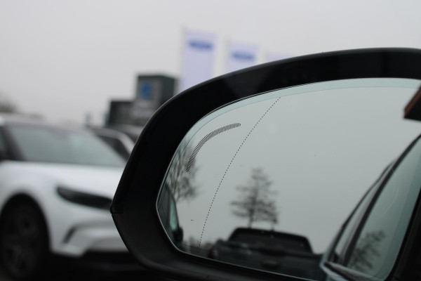 Volvo XC40 1.5 T5 Recharge R-Design | Harman/Kardon | Adaptive Cruise Control | Stoelverwarming | Panorama Dak | Camera | Navigatie | Lederen Bekleding | Electrische Klep |