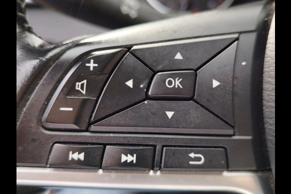 Nissan QASHQAI 1.6 N-Connecta | Trekhaak | Stoelverwarming Half leder | 360 Camera | Comfort pakket