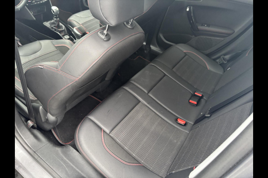 Peugeot 2008 1.2 GT-Line*ECC*CRUISE*NAVI*HAAK*CAM*CARPLAY*