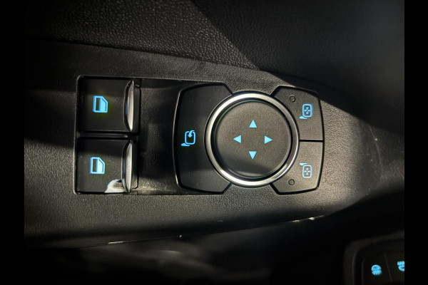 Ford Fiesta 1.0 EcoBoost Titanium AUTOMAAT Navigatie Cruise control Airco