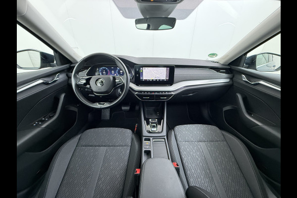 Škoda Octavia 1.0 e-TSI Automaat Trekhaak Adap.Cruise Camera Navi Ecc Apple Carplay Android Auto Virtual Cockpit Business Edition Plus Elek.Achterklep Stoelverwarming voor+achter Lmv DAB Led Keyless advanced Dodehoek detector 1e Eigenaar Origineel Nederlandse Auto Mild-Hybrid