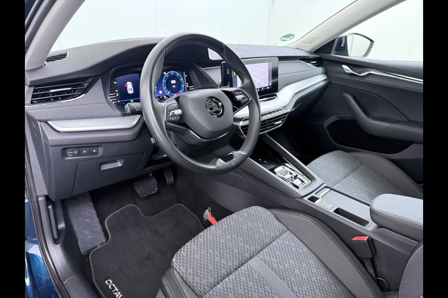 Škoda Octavia 1.0 e-TSI Automaat Trekhaak Adap.Cruise Camera Navi Ecc Apple Carplay Android Auto Virtual Cockpit Business Edition Plus Elek.Achterklep Stoelverwarming voor+achter Lmv DAB Led Keyless advanced Dodehoek detector 1e Eigenaar Origineel Nederlandse Auto Mild-Hybrid