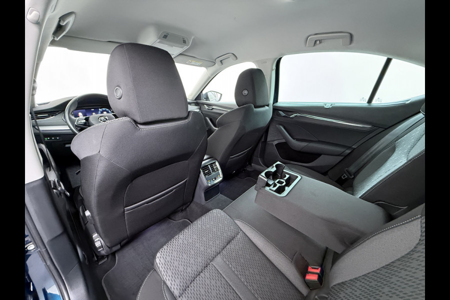 Škoda Octavia 1.0 e-TSI Automaat Trekhaak Adap.Cruise Camera Navi Ecc Apple Carplay Android Auto Virtual Cockpit Business Edition Plus Elek.Achterklep Stoelverwarming voor+achter Lmv DAB Led Keyless advanced Dodehoek detector 1e Eigenaar Origineel Nederlandse Auto Mild-Hybrid