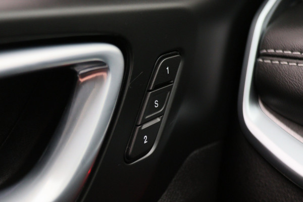 Jeep Compass 4xe 240 Plug-in Hybrid Electric S Leer, 360° Camera, Alpine Sound, ACC, Gekoelde Stoelen, Apple Carplay, 19''