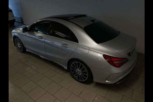Mercedes-Benz CLA-Klasse 200 AMG LINE PANO AIRCO CLIMA NAVI CRUISE BLUETOOTH CAMERA AMBI LIGHT STOELVERW TREKHAAK PRIVACYGLAS