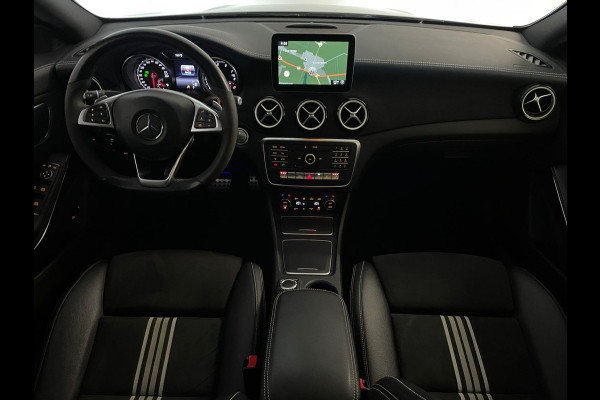 Mercedes-Benz CLA-Klasse 200 AMG LINE PANO AIRCO CLIMA NAVI CRUISE BLUETOOTH CAMERA AMBI LIGHT STOELVERW TREKHAAK PRIVACYGLAS