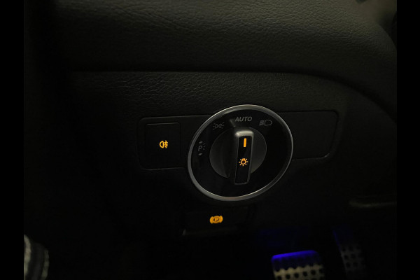 Mercedes-Benz CLA-Klasse 200 AMG LINE PANO AIRCO CLIMA NAVI CRUISE BLUETOOTH CAMERA AMBI LIGHT STOELVERW TREKHAAK PRIVACYGLAS