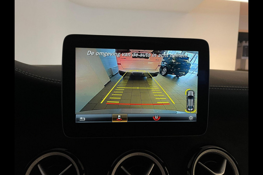 Mercedes-Benz CLA-Klasse 200 AMG LINE PANO AIRCO CLIMA NAVI CRUISE BLUETOOTH CAMERA AMBI LIGHT STOELVERW TREKHAAK PRIVACYGLAS