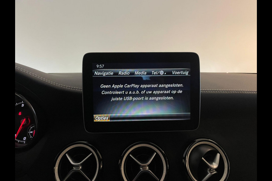 Mercedes-Benz CLA-Klasse 200 AMG LINE PANO AIRCO CLIMA NAVI CRUISE BLUETOOTH CAMERA AMBI LIGHT STOELVERW TREKHAAK PRIVACYGLAS
