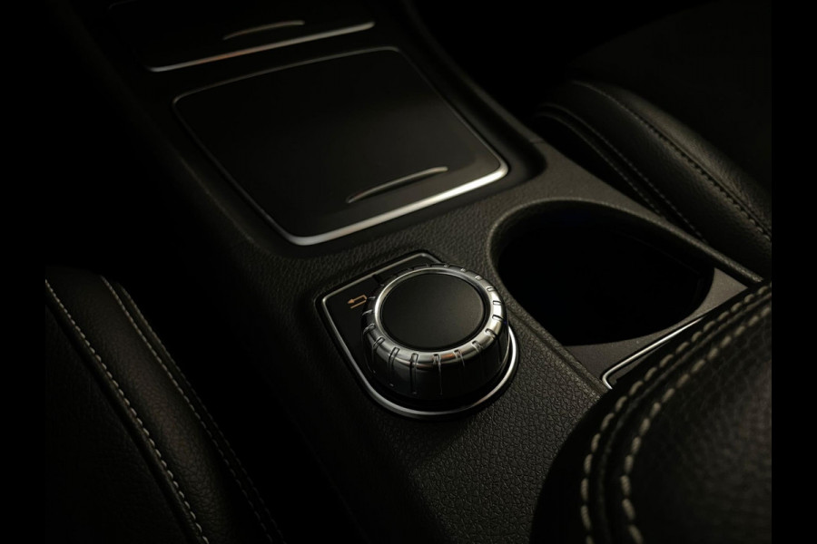 Mercedes-Benz CLA-Klasse 200 AMG LINE PANO AIRCO CLIMA NAVI CRUISE BLUETOOTH CAMERA AMBI LIGHT STOELVERW TREKHAAK PRIVACYGLAS