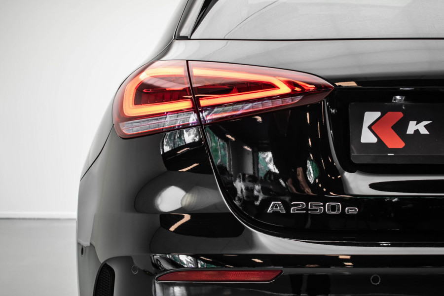 Mercedes-Benz A-Klasse A250 e AMG Line |Pano|Ambient|Camera
