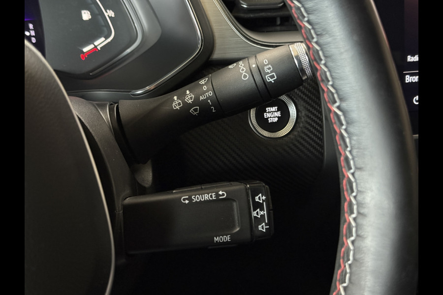 Renault Captur 1.3 TCe 140 R.S. Line Groot navi | Acc | Blindspot | Stoel&Stuur verwarming | 360 100% Renault Dealer onderhouden