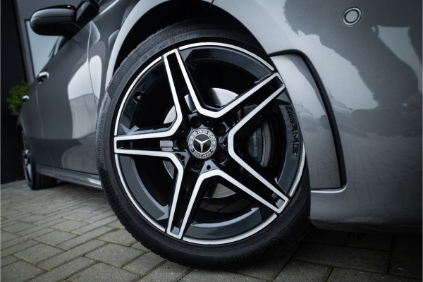 Mercedes-Benz A-Klasse A180 Business Solution AMG - AMG Line | Panorama | Memory | Sfeerverlichting