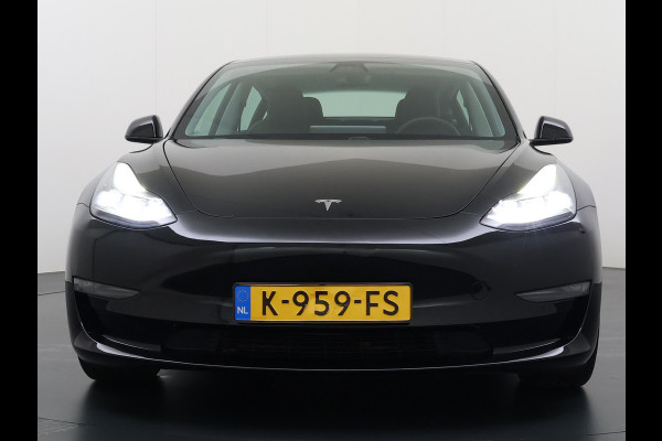 Tesla Model 3 Long Range AWD 75kWh Facelift Warmtepomp Lmv 19" AutoPilot Leder Panoramadak Adaptive-Cruise Camera's Elektr.-Stuur+Stoelen+Spie Navi LED DAB Voorverwarmen interieur Keyless One-Pedal-Drive 4WD SOH 87% Origineel Nederlandse Auto Fabrieksgarantie op Accu en Motor tot 21-12-2028/192.00km
