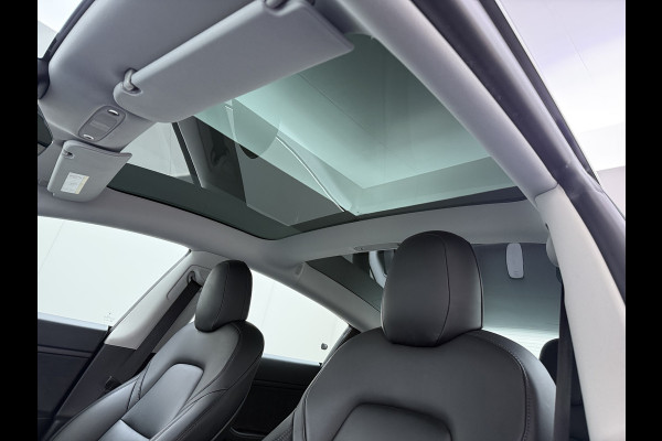 Tesla Model 3 RWD SR plus 325PK SOH 93% LFP Accu AutoPilot Leder Panoramadak Adaptive-Cruise Camera's Elektr.-Stuur+Stoelen+Spiegels+Geheugen+ Navi LED DAB Voorverwarmen Keyless One-Pedal-Drive Lmv 18" 1e Eigenaar Origineel Nederlandse Auto