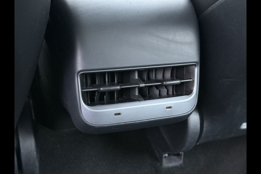 Tesla Model 3 RWD SR plus 325PK SOH 93% LFP Accu AutoPilot Leder Panoramadak Adaptive-Cruise Camera's Elektr.-Stuur+Stoelen+Spiegels+Geheugen+ Navi LED DAB Voorverwarmen Keyless One-Pedal-Drive Lmv 18" 1e Eigenaar Origineel Nederlandse Auto