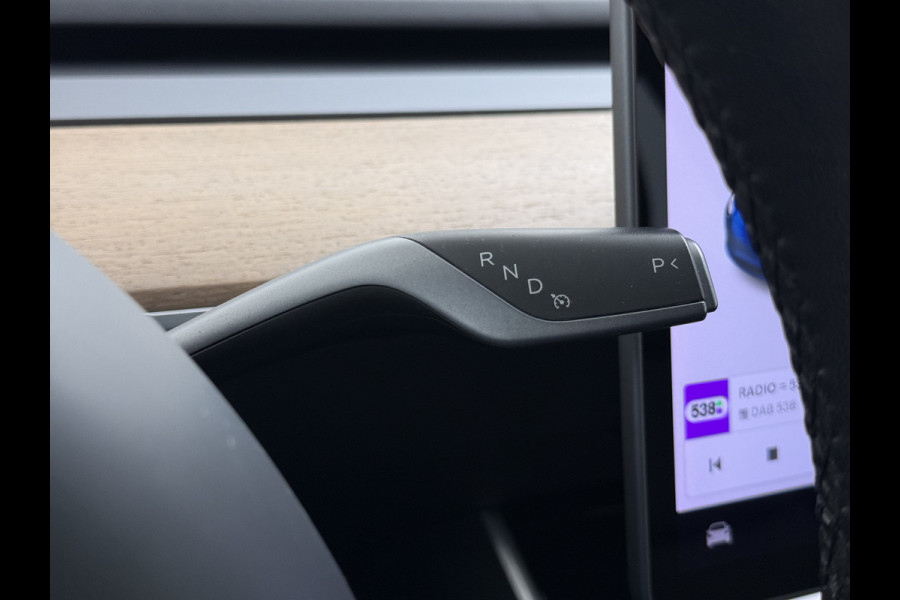 Tesla Model 3 RWD SR plus 325PK SOH 93% LFP Accu AutoPilot Leder Panoramadak Adaptive-Cruise Camera's Elektr.-Stuur+Stoelen+Spiegels+Geheugen+ Navi LED DAB Voorverwarmen Keyless One-Pedal-Drive Lmv 18" 1e Eigenaar Origineel Nederlandse Auto