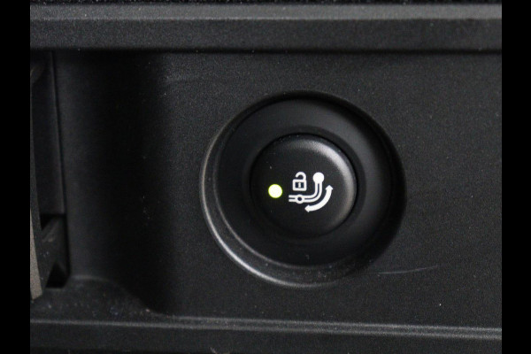 BMW 3 Serie 318i Business Edition | Trekhaak | Sportstoelen | Half leder | Adaptief LED | Carplay | Navigatie | Parkeerhulp | Climate control | Bluetooth | Cruise control