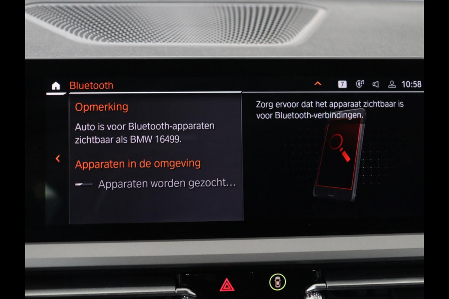 BMW 3 Serie 318i Business Edition | Trekhaak | Sportstoelen | Half leder | Adaptief LED | Carplay | Navigatie | Parkeerhulp | Climate control | Bluetooth | Cruise control