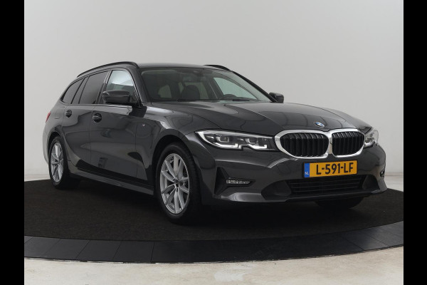 BMW 3 Serie 318i Business Edition | Trekhaak | Sportstoelen | Half leder | Adaptief LED | Carplay | Navigatie | Parkeerhulp | Climate control | Bluetooth | Cruise control