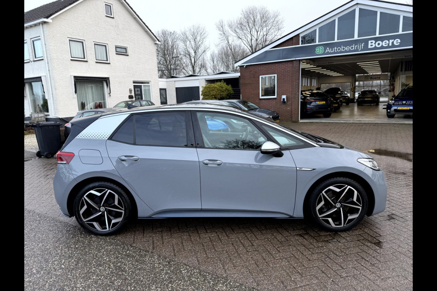 Volkswagen ID.3 First Plus 58 kWh Camera, 19''Lmv, Stoel/Stuurverwarming