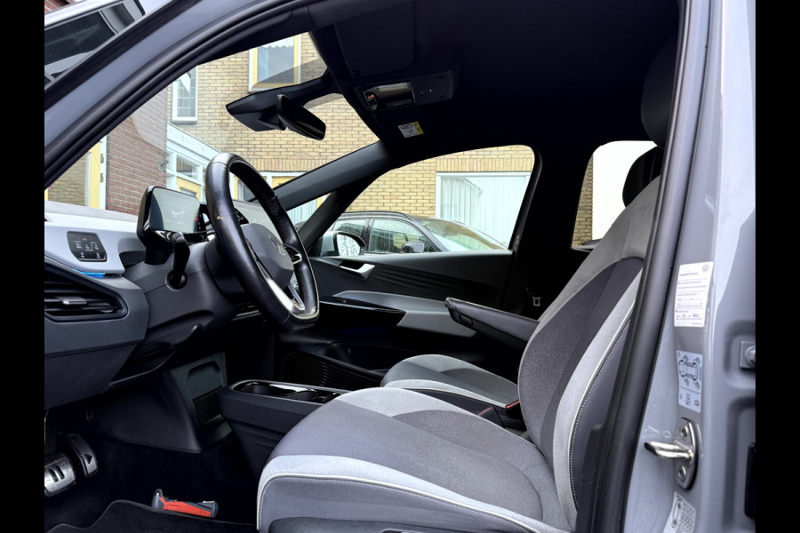 Volkswagen ID.3 First Plus 58 kWh Camera, 19''Lmv, Stoel/Stuurverwarming