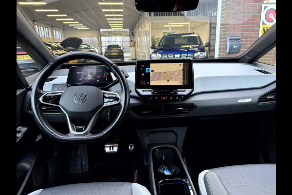 Volkswagen ID.3 First Plus 58 kWh Camera, 19''Lmv, Stoel/Stuurverwarming