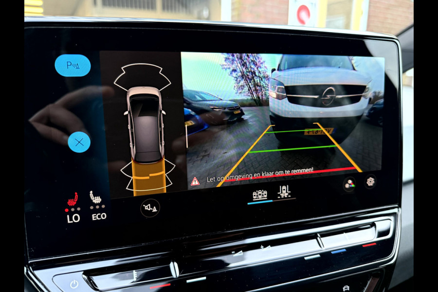 Volkswagen ID.3 First Plus 58 kWh Camera, 19''Lmv, Stoel/Stuurverwarming