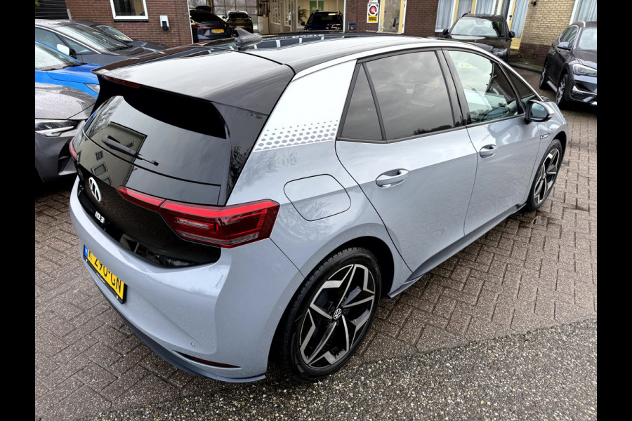 Volkswagen ID.3 First Plus 58 kWh Camera, 19''Lmv, Stoel/Stuurverwarming