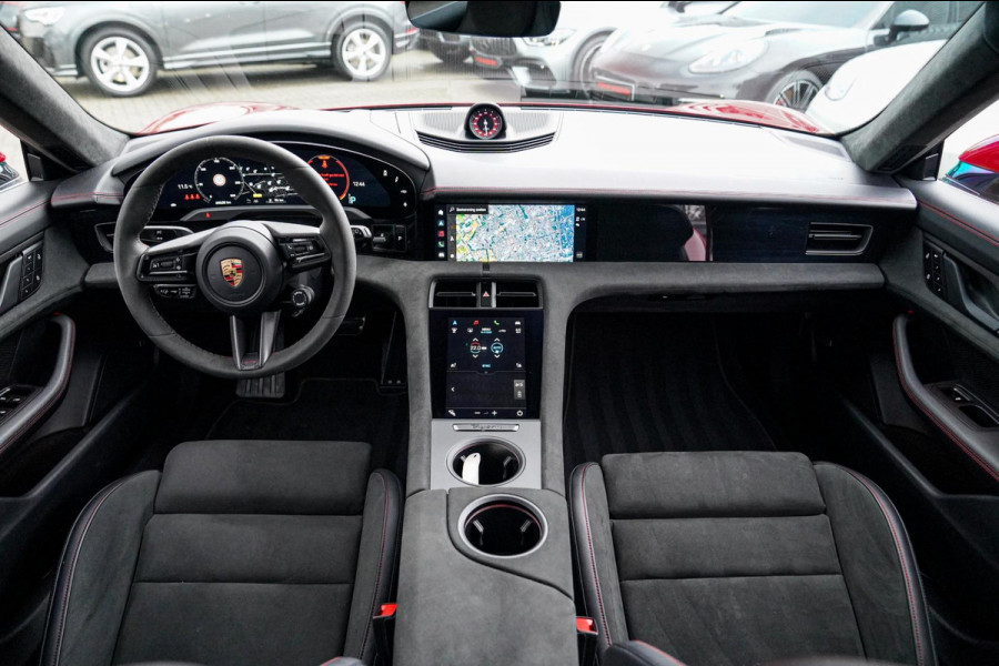 Porsche Taycan Sport Turismo GTS 93 kWh | Luchtvering / LIFT | Bose surround sound | Panorama | Luxe Leder / Alcantara | Sfeerverl