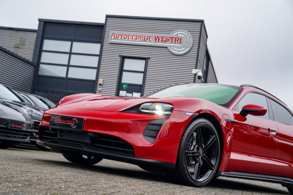 Porsche Taycan Sport Turismo GTS 93 kWh | Luchtvering / LIFT | Bose surround sound | Panorama | Luxe Leder / Alcantara | Sfeerverl