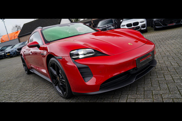 Porsche Taycan Sport Turismo GTS 93 kWh | Luchtvering / LIFT | Bose surround sound | Panorama | Luxe Leder / Alcantara | Sfeerverl