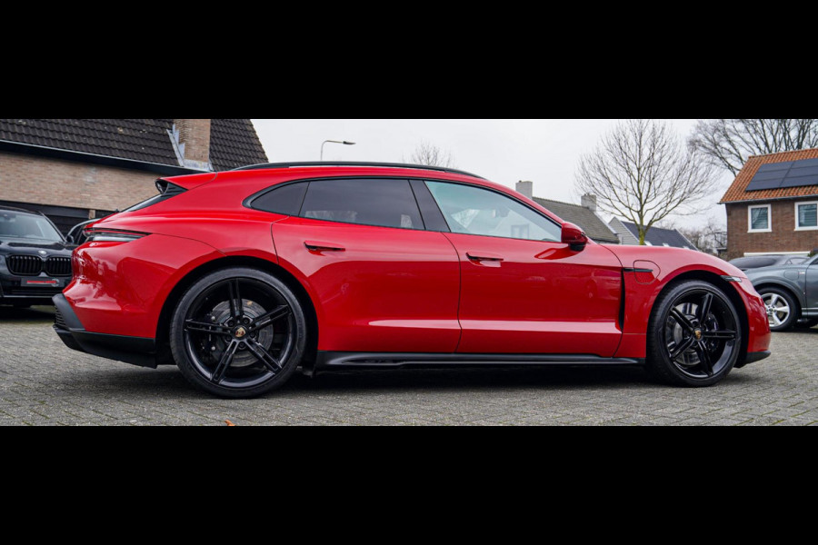 Porsche Taycan Sport Turismo GTS 93 kWh | Luchtvering / LIFT | Bose surround sound | Panorama | Luxe Leder / Alcantara | Sfeerverl
