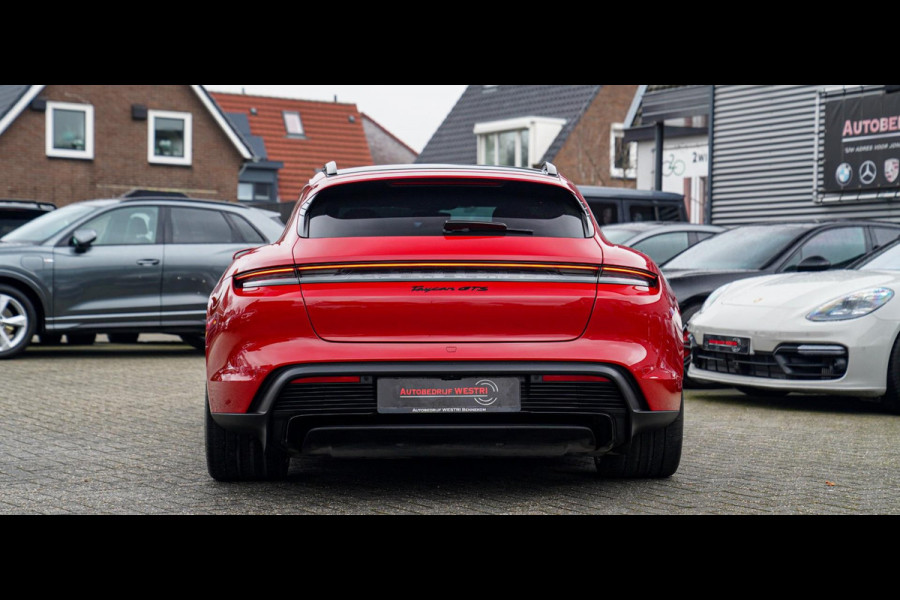 Porsche Taycan Sport Turismo GTS 93 kWh | Luchtvering / LIFT | Bose surround sound | Panorama | Luxe Leder / Alcantara | Sfeerverl
