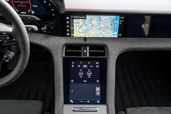 Porsche Taycan Sport Turismo GTS 93 kWh | Luchtvering / LIFT | Bose surround sound | Panorama | Luxe Leder / Alcantara | Sfeerverl