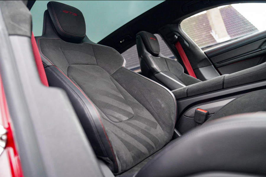 Porsche Taycan Sport Turismo GTS 93 kWh | Luchtvering / LIFT | Bose surround sound | Panorama | Luxe Leder / Alcantara | Sfeerverl